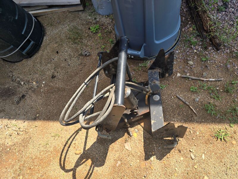 Black Quick hitch assembly