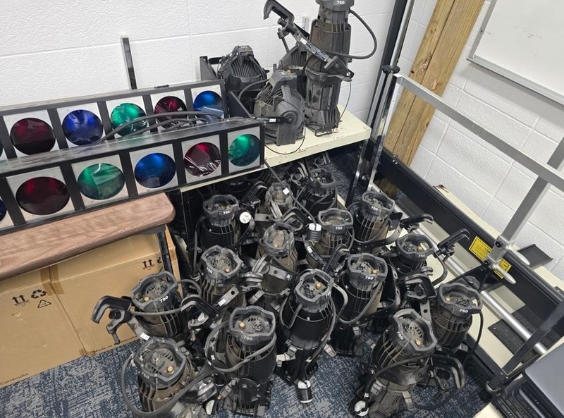 Bunch of lights on the floor