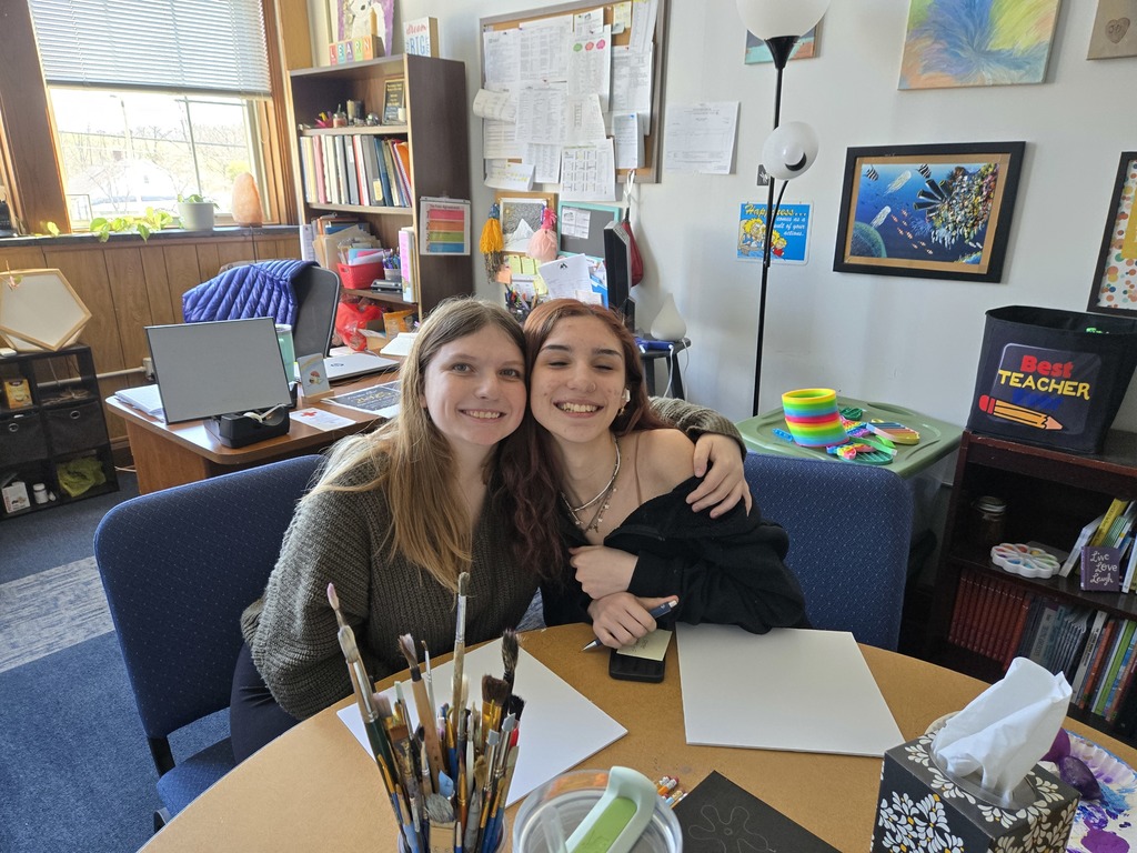 students doing art