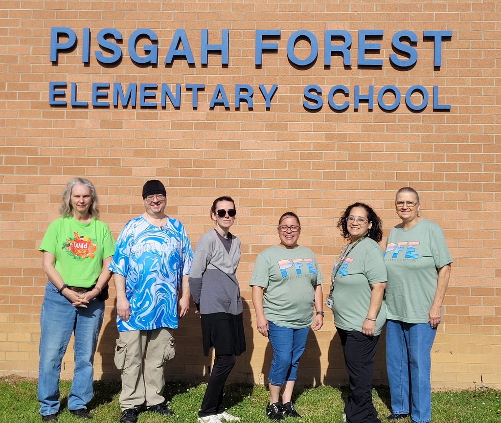Thank you to our School Lunch Heros! ¡Gracias a nuestros héroes del comedor escolar!