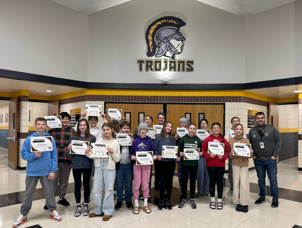 7th grade students with their P2 awards