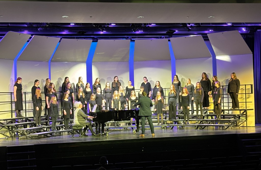 7th and 8th grade treble choir.