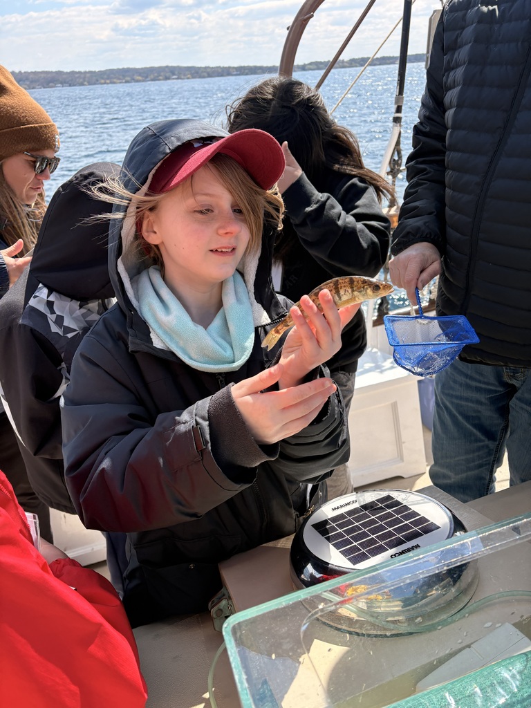 6th grade science class out on West Grand Traverse Bay with Inland Seas on the Schooner Alliance.