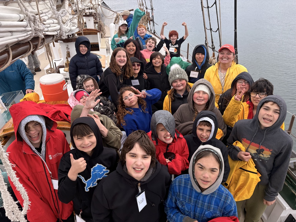 6th grade science class out on West Grand Traverse Bay with Inland Seas on the Schooner Alliance.