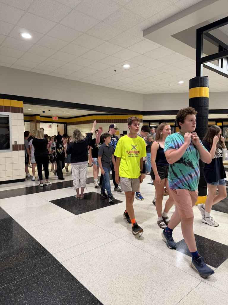 8th grade clap out.