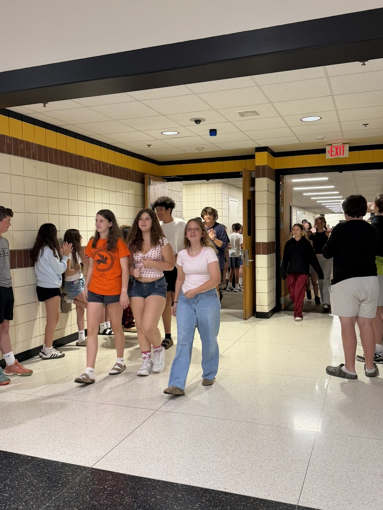 8th grade clap out.