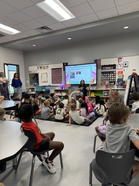 kinder book reading