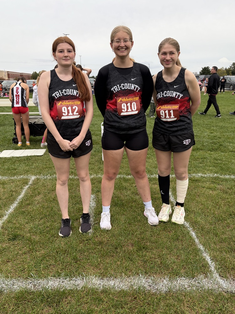 Angelina, Emily, and Sydney 