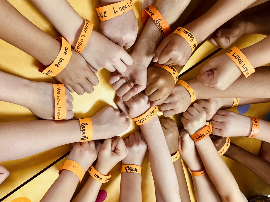 Henning Wears Orange