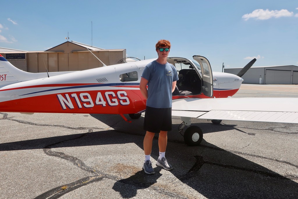 Maddox Knox Pilot