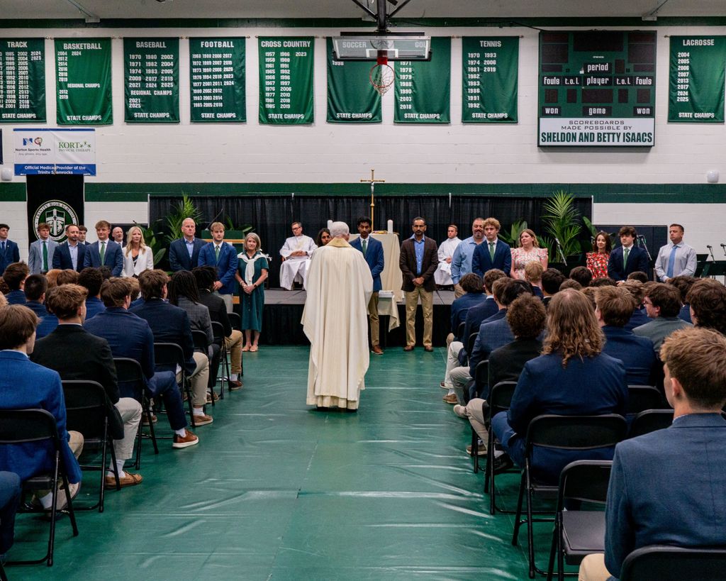 Class of 2027 Junior Class Mass
