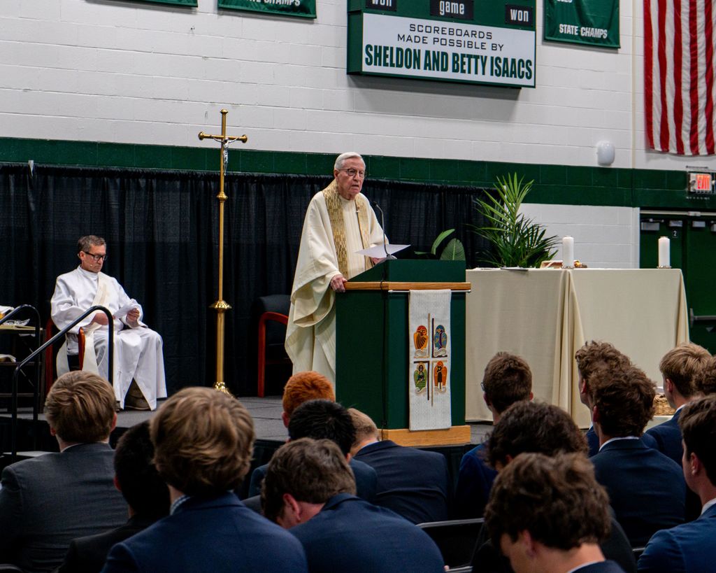 Class of 2027 Junior Class Mass
