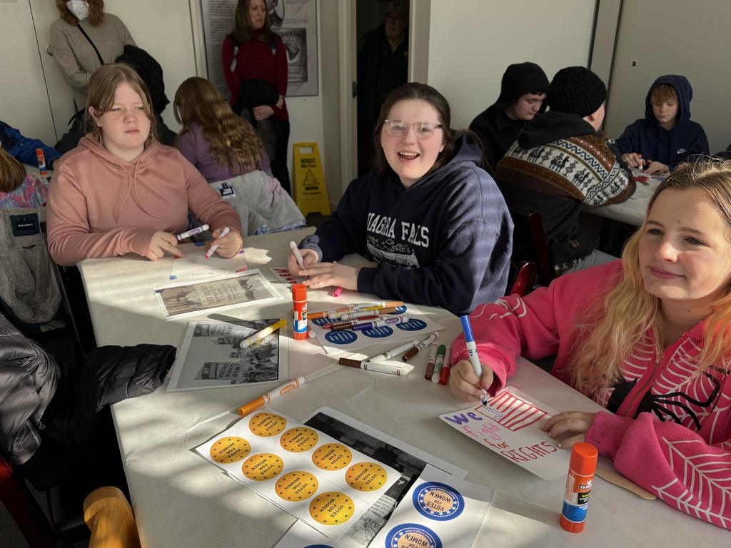 7th grade field trip to Women's History Museum