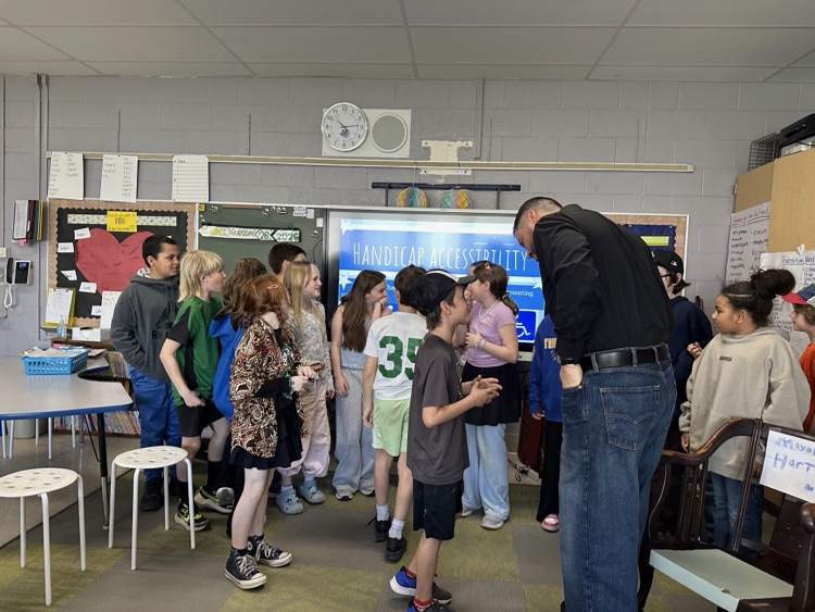 students discussing ideas 