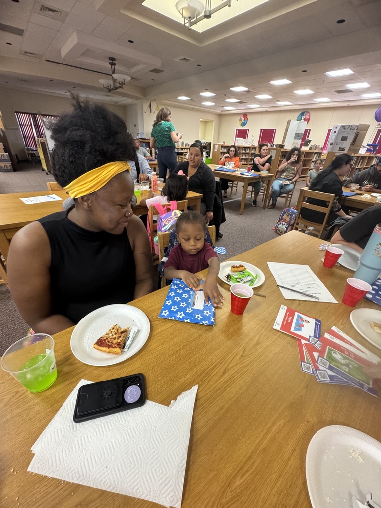 PreK Students Reading