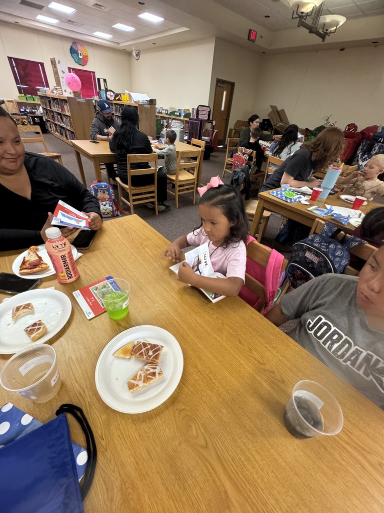 PreK Students Reading
