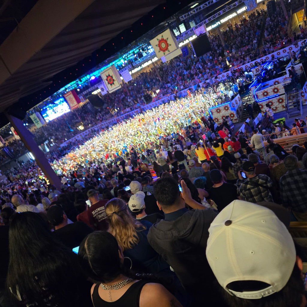 “Last Dance” of the Gathering of Nations Powwow