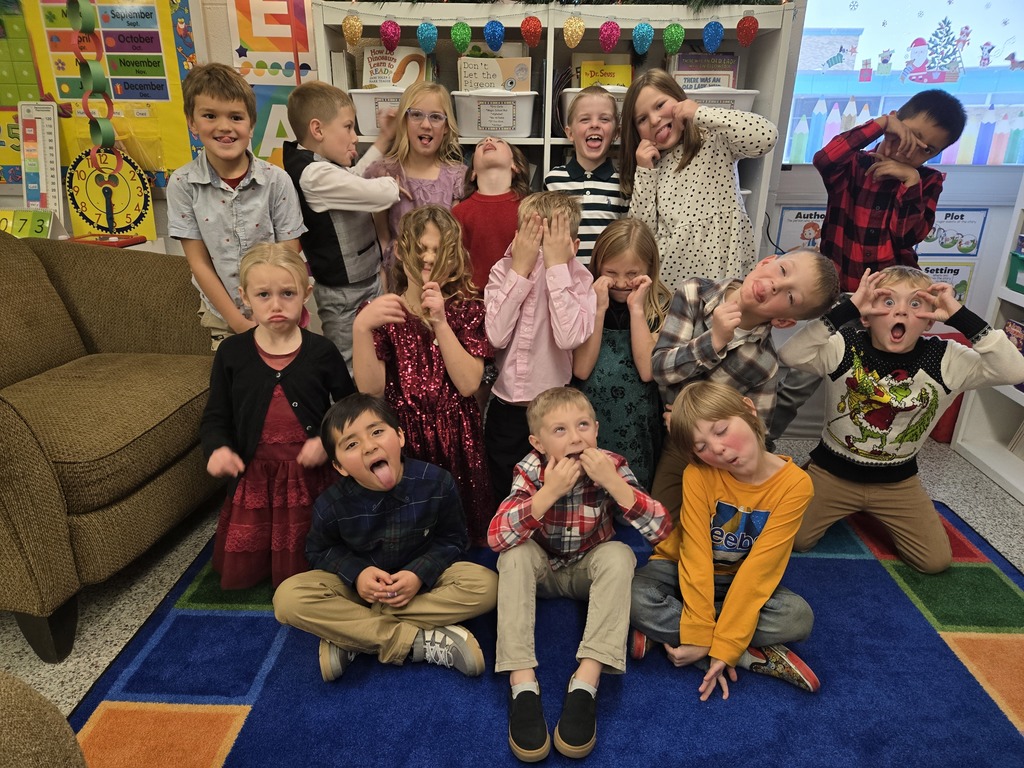 holiday dress up days