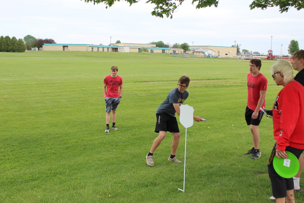 frisbee golf