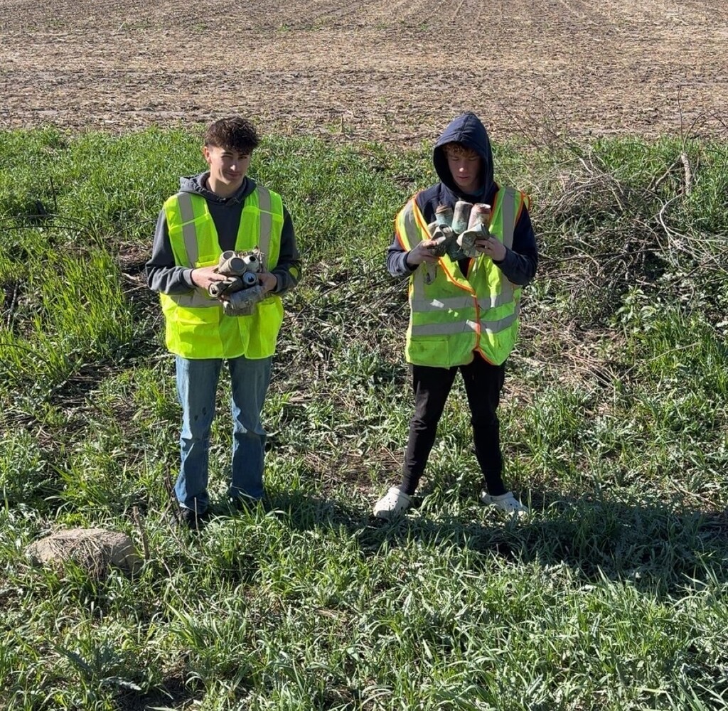 Ditch Pickers