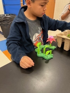 students building flowers