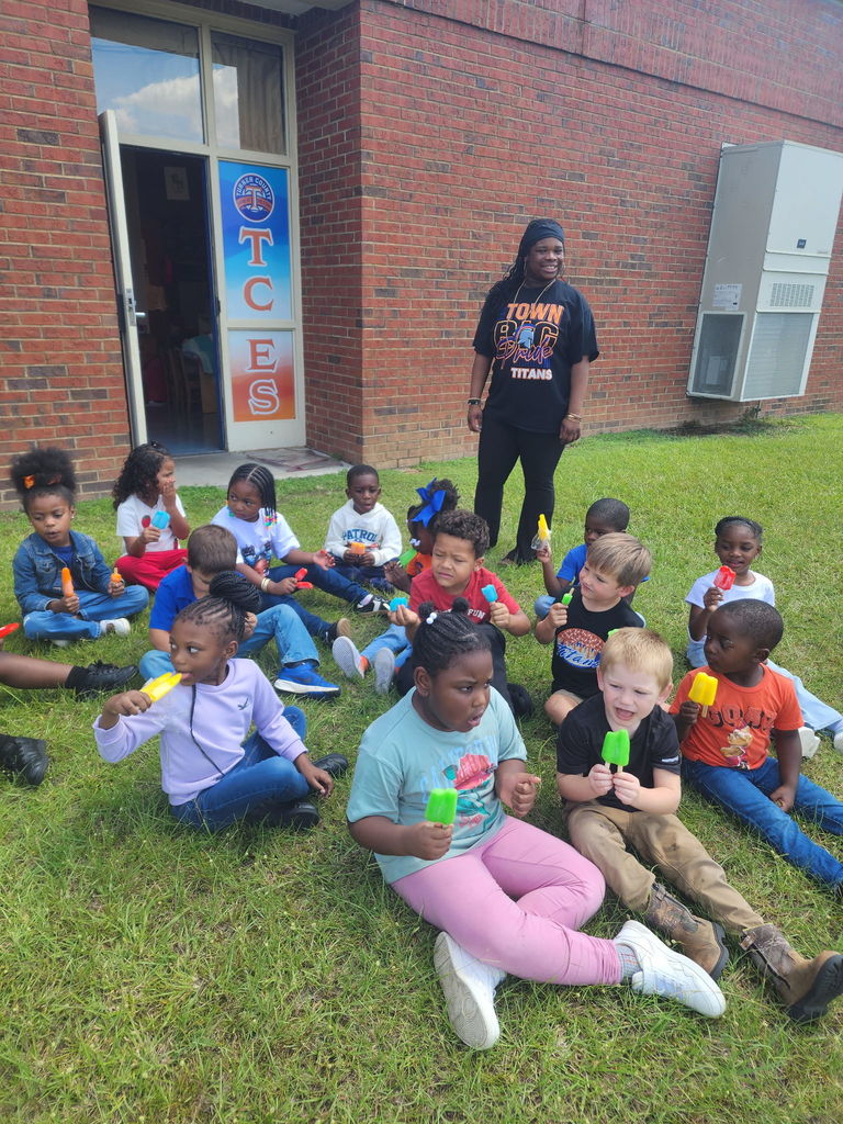 students, building, popsicle 