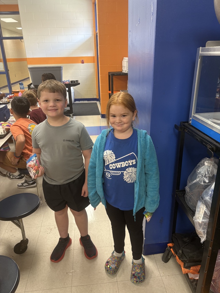 snacks, titans, t, books, students