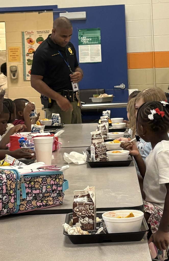 sgt. students. lunchroom