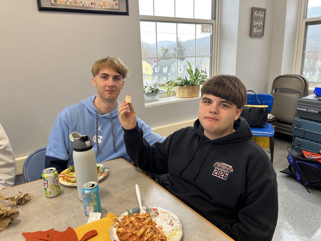 Senior Friendsgiving