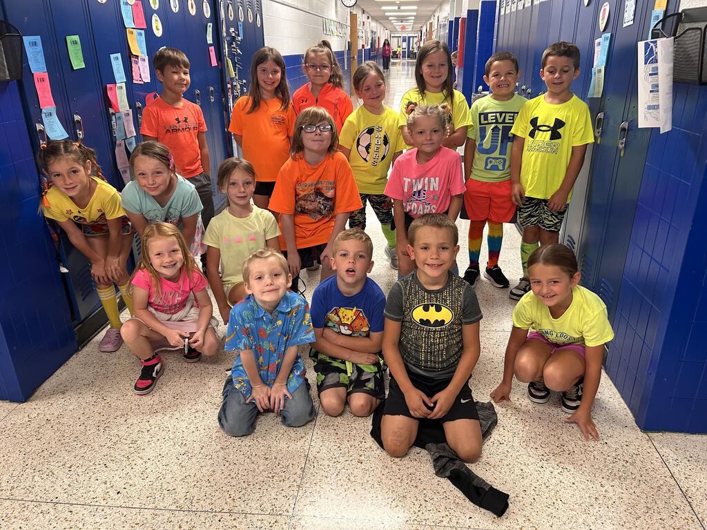 2nd Grade Neon Day