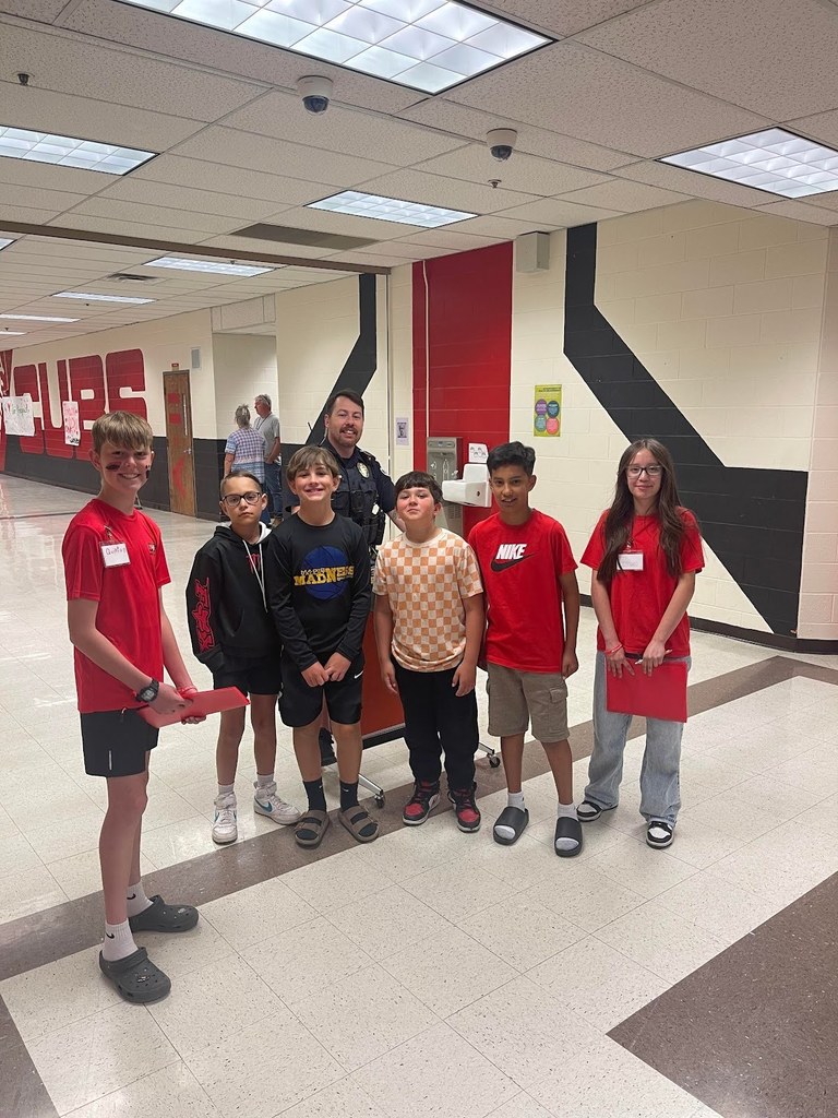 Mrs. Ramirez and the O'Leary Leadership Team hosted a fun and welcoming Orientation Day for our incoming Cubs! Fifth graders from Immanuel Lutheran, Morningside, Pillar Falls, and Sawtooth got to meet staff members, tour the school, and take part in exciting activities that gave them a glimpse of what’s ahead at OMS. We can’t wait to officially welcome these awesome students next year—Go Cubs! 💙🐻 #OLearyMiddleSchool #FutureCubs #OrientationDay #WelcomeToOMS #LeadershipInAction