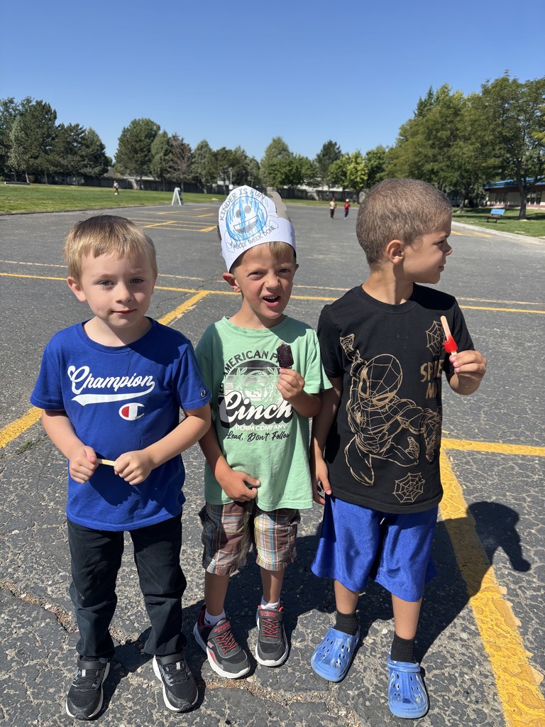 Popsicles together with peers