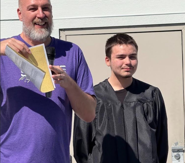 MVHS Student Graduate.