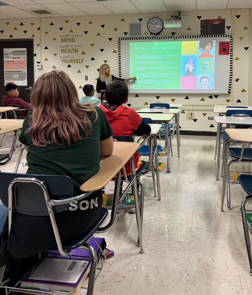 OMS students in Mrs. Jordan's class learning about the importance of organ donation and how it can save lives.