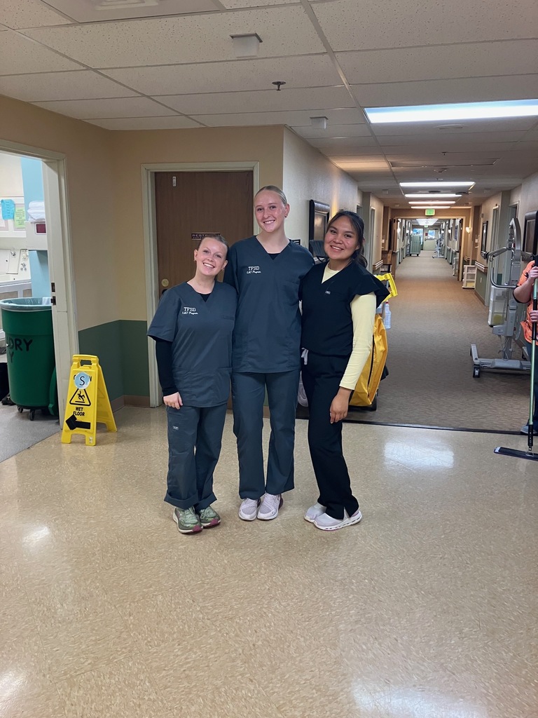 EMT students doing Clinicals at Bridgeview
