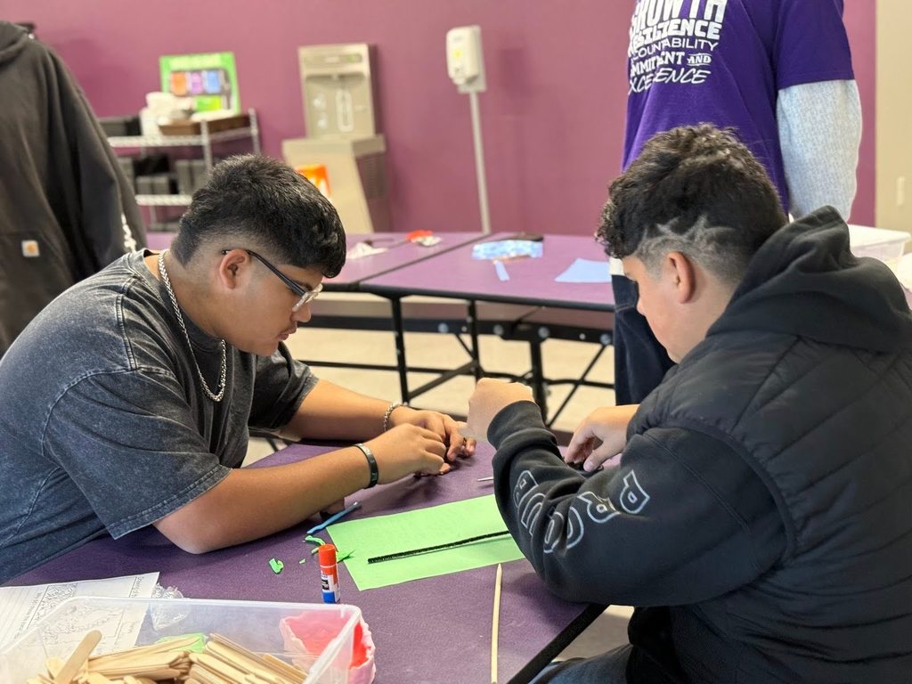 MVHS Students making a diorama inspired by The Life of PI