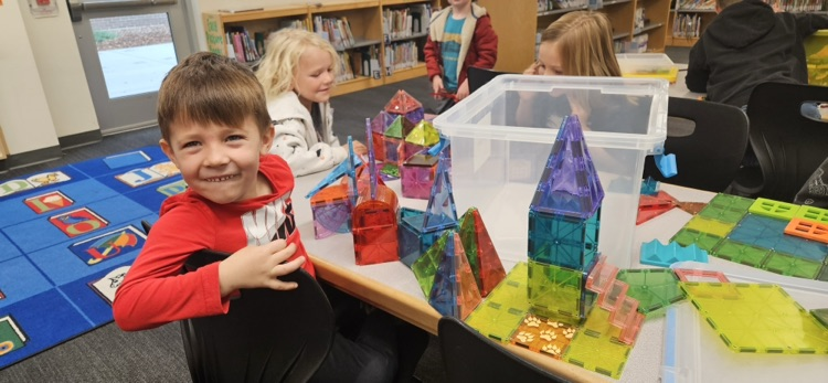 Students creating with stem toys