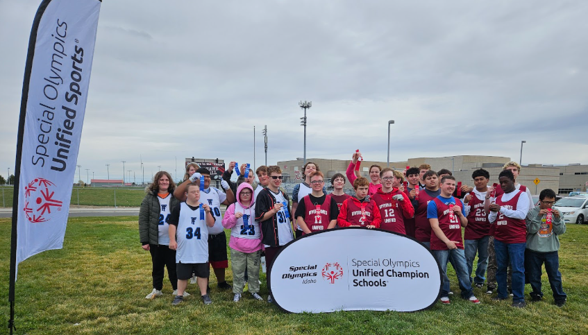 Students pose for a picture.