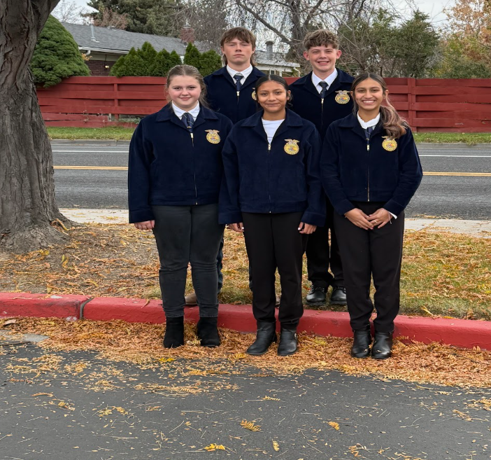 FFA Students pose for a picture