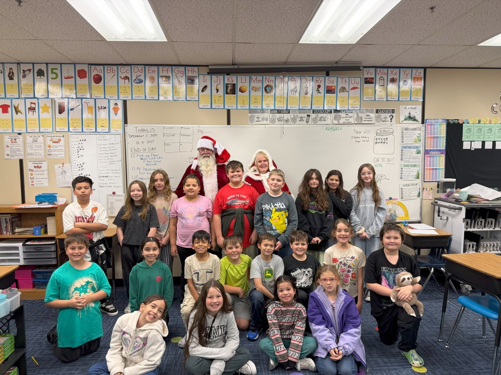 Fourth Grade class with Santa