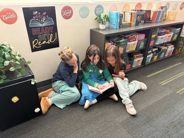 children reading together