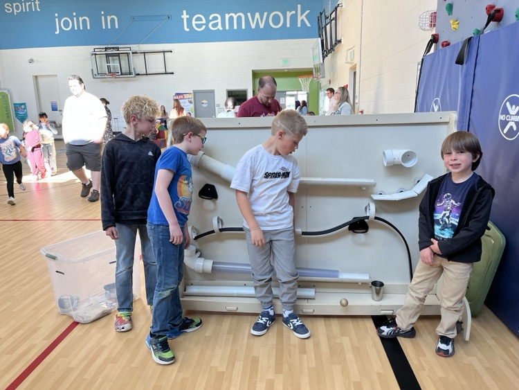 students at the children’s Museum night