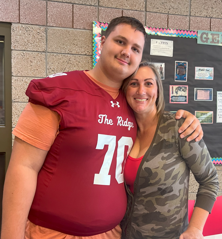 Student with mom-veteran.