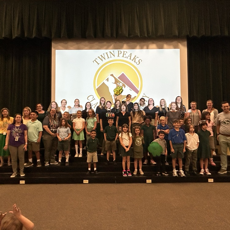 everyone wearing green pants 