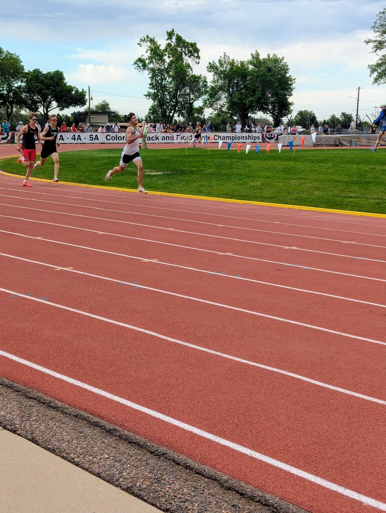 Micah 4x400 meter leg