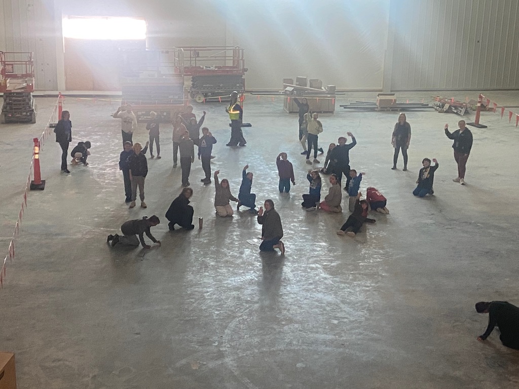 Floor Signing 