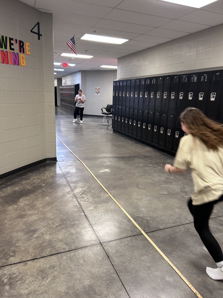Students in Mrs. Winkler’s class are learning about length and time in meters and how fast they can get from point A to B while speed walking and running. Way to go, Gators! 🐊