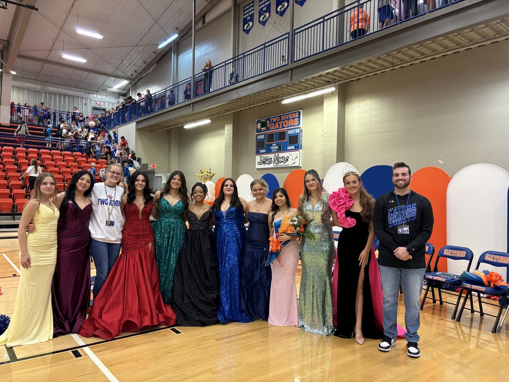 The Two Rivers Volleyball staff and team are SO proud of our Lady Gators who were represented on this year’s Homecoming Court! Each of these girls looked absolutely GORGEOUS, and we couldn’t be happier to celebrate them both on and off the court! We are so proud of the young women they are and feel lucky to have them represent our Lady Gators family!