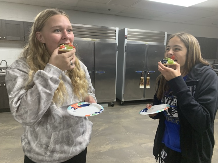 trying the fruit pizza 