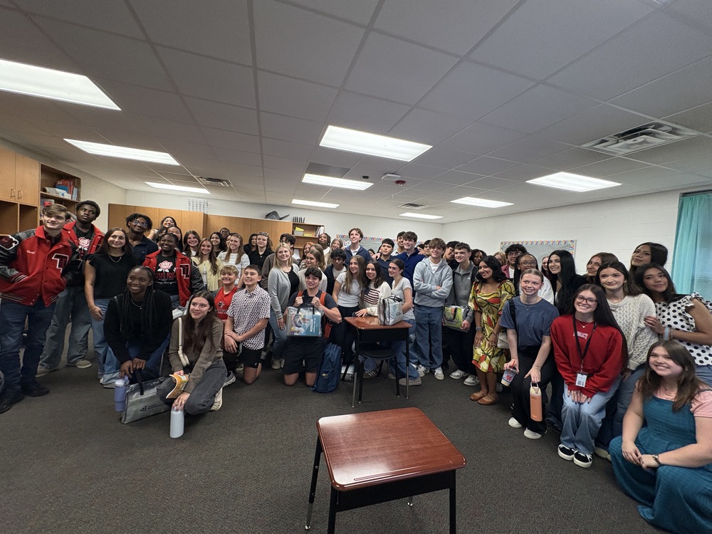 Tyler Legacy High School students who taught Junior Achievement at Owens